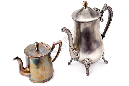 古老的咖啡壶和茶孤立在白色背景图片