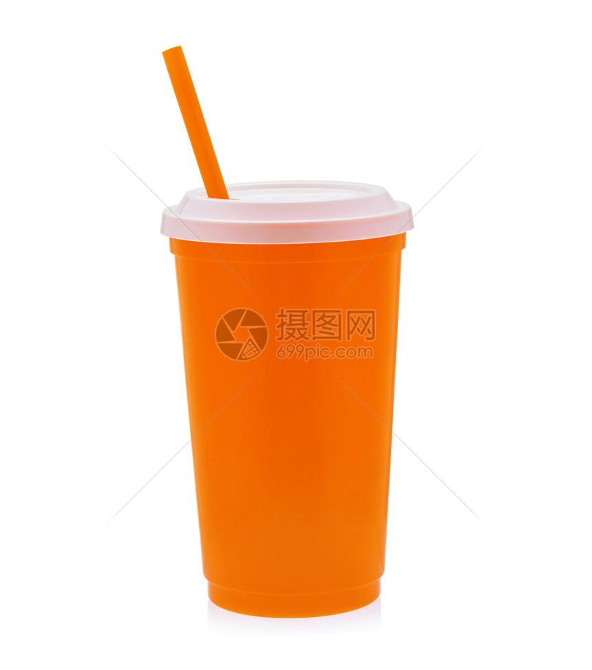 白色背景的橙塑料咖啡杯图片
