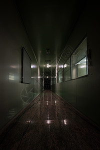 令人毛骨悚然的鬼魂实验室图片