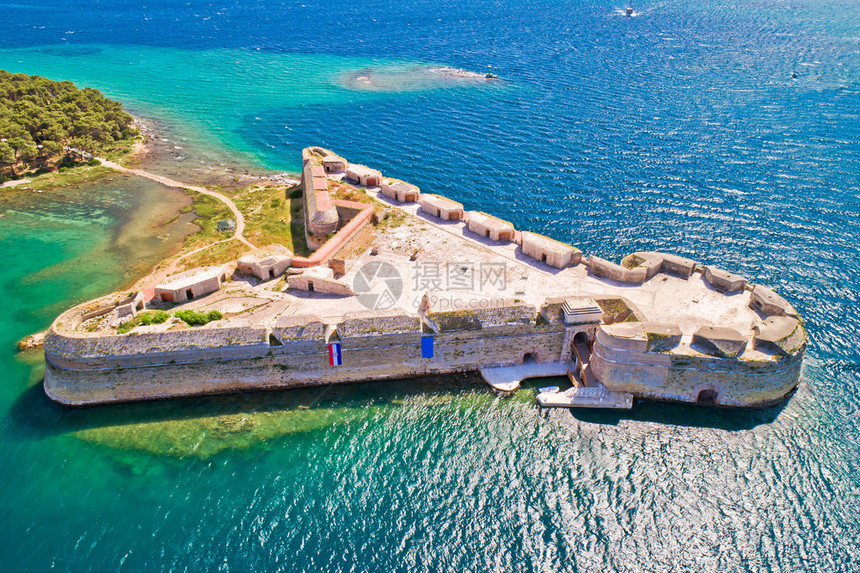 圣尼科拉堡垒俯视锡贝尼克湾入口群岛dalmticroti图片
