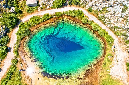 塞蒂纳河源或地球空中观察之眼高清图片