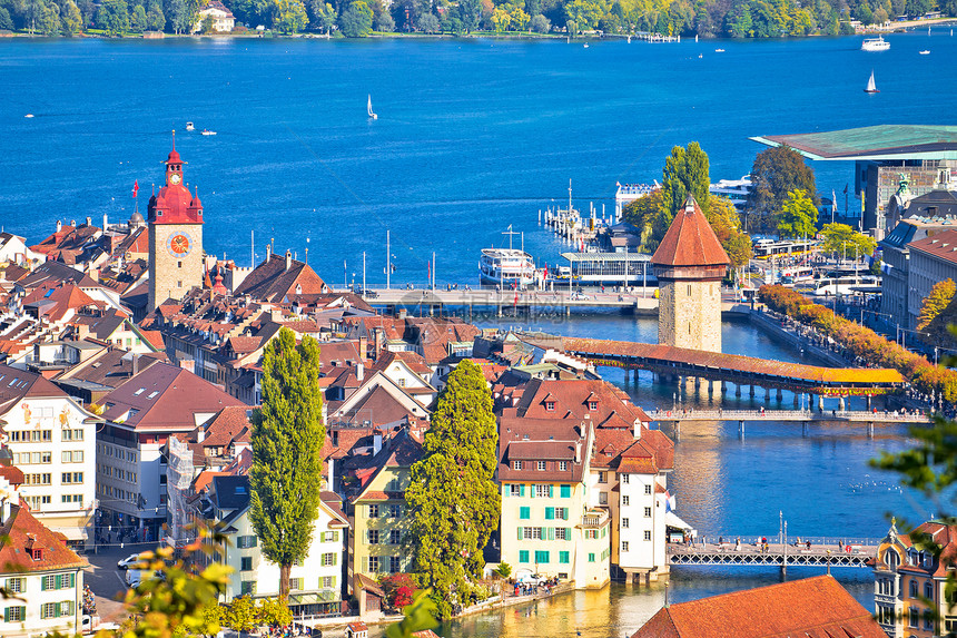 从上方中部的瑞士Luzern湖和Lcrn镇城市景色图片