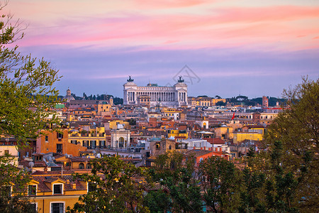 城市景色多彩的日落意大利首都图片