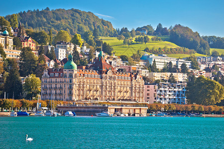 水面和著名里程碑风景美丽的瑞士风景图片