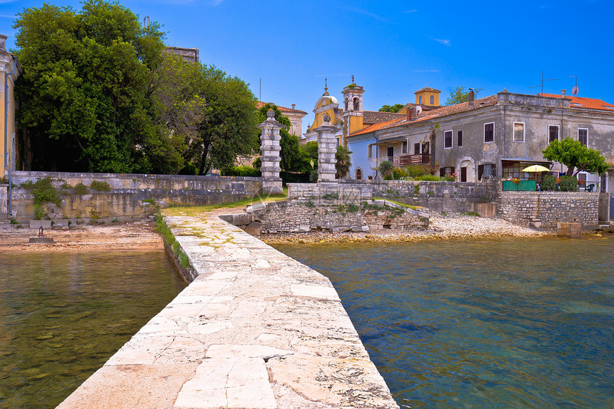 Dajl废弃的修道院海岸线从Croati岛地区码头的海岸线图片