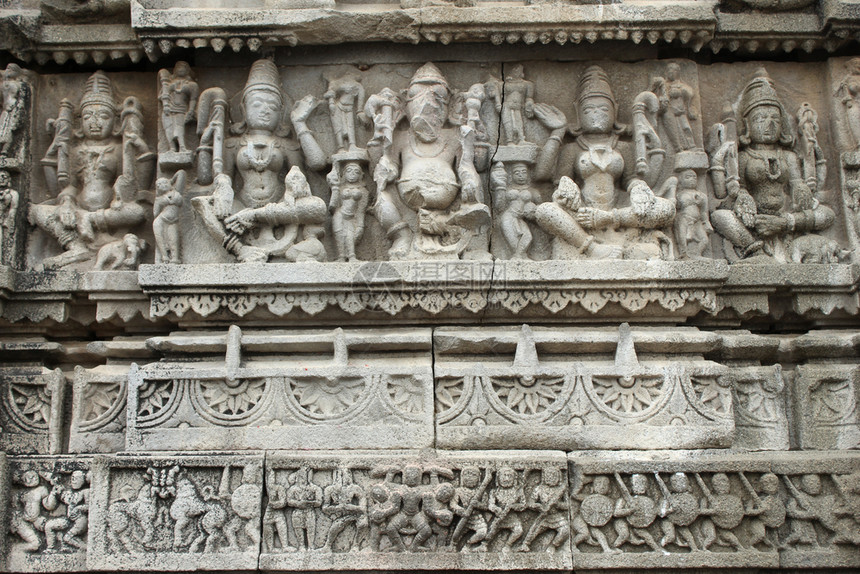 墙上雕刻的塑阿农达纳尼亚寺庙兴加利马哈拉施特India十二个吉奥蒂林加的第八个图片