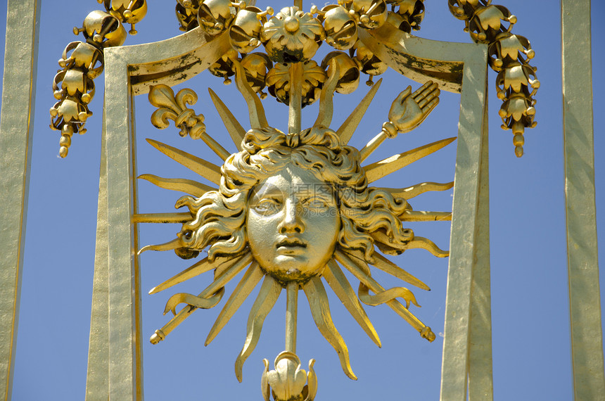 细节象征太阳的金色外栅栏在宫殿的正面凡尔赛法国欧洲图片