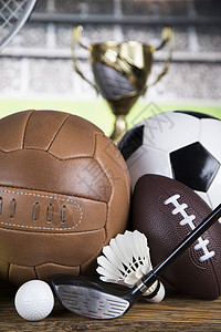足球奖杯奖杯和运动球背景背景