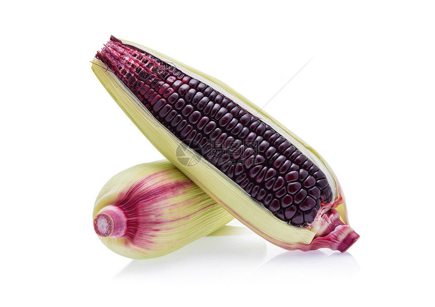 白色背景的紫玉米图片