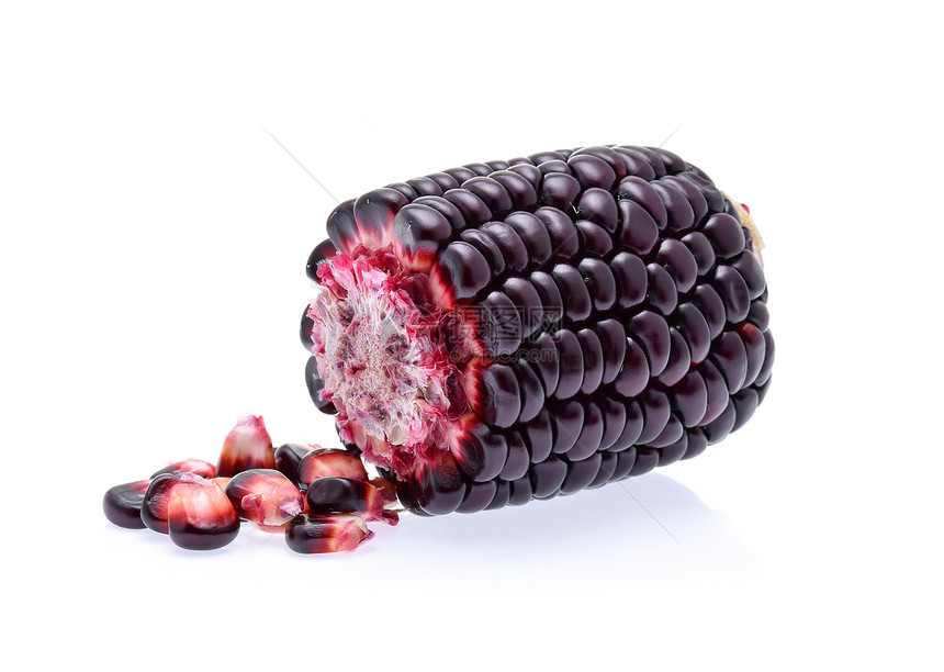 白色背景的紫玉米图片