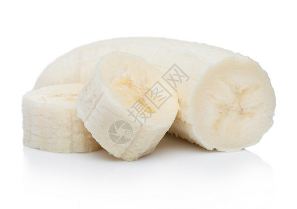 香蕉切新鲜成熟的有机香蕉白底片切背景