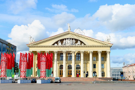 公司旗帜文化宫在中央奥克托贝尔广场明斯克贝拉鲁背景