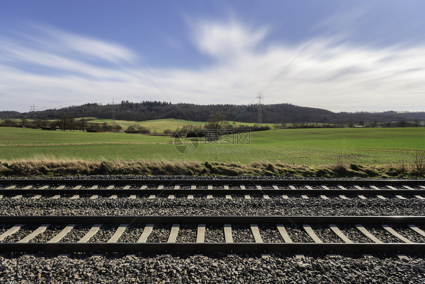 德国铁路基础设施和农村景象图片