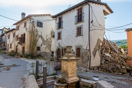 祖里克被地震摧毁的城市背景