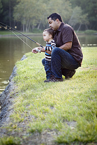 宝宝钓鱼素材父子在湖边钓鱼背景