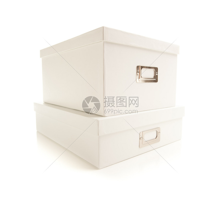 两个堆叠的白色文件箱上面有白色背景的盖子图片