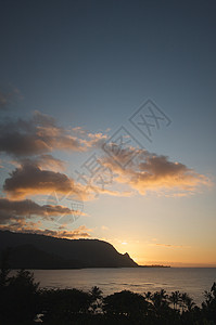 哈纳莱湾卡瓦伊哈的日落图片