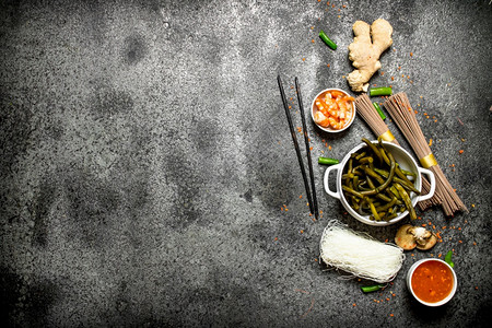 食用或泰菜的原料图片