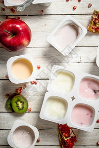新鲜水果酸奶俯视图图片