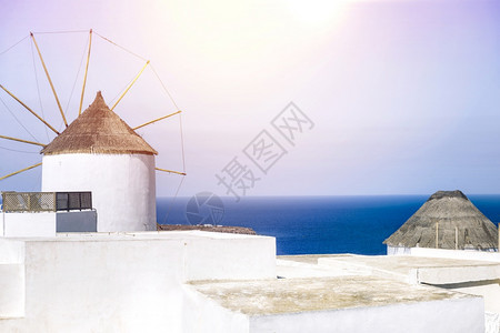 桑托里尼岛的风车格雷斯欧亚爱海观复制空间桑托里尼岛的风车图片