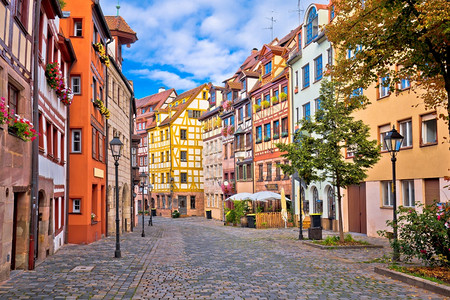 纽伦堡著名的威斯杰贝伯格历史街道纽伦堡老城风景的古街道巴伐利亚地区图片