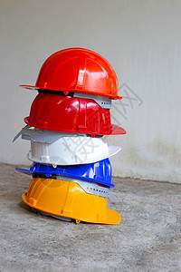 工厂工人的安全帽图片