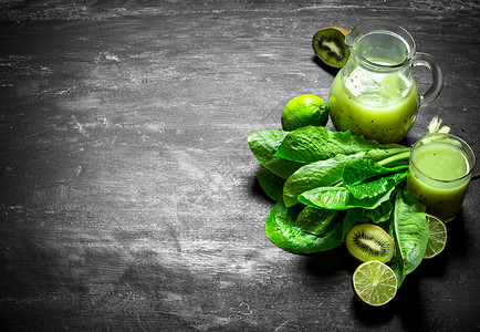 健康饮料蔬菜和水果的汁图片