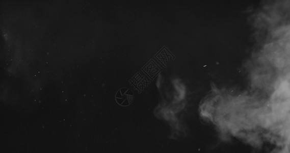 水蒸气烟雾4kuhd视频3840216p白烟或蒸气在黑背景上升的云层运动背景