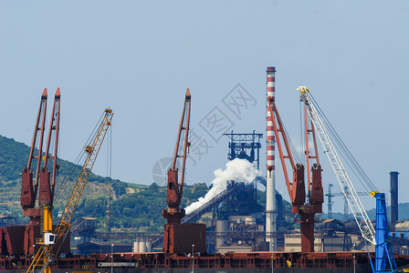 菲诺港矿藏煤和钢铁工业的比翁诺港背景