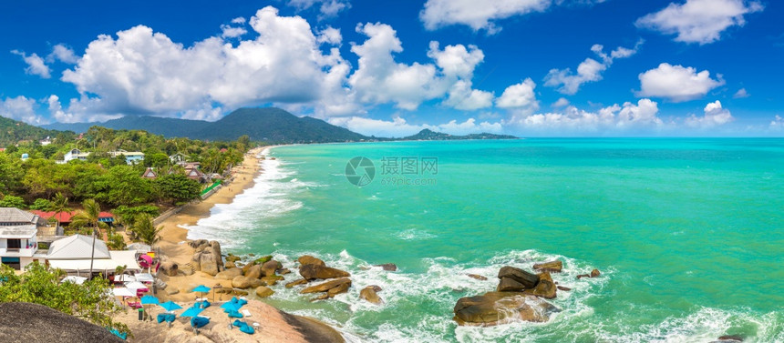 夏日在泰国河畔高萨木岛的拉马海滩全景图片