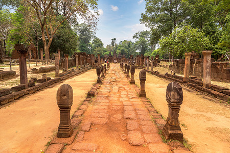 柬埔寨暹粒吴哥窟的banteaysrei寺庙高清图片