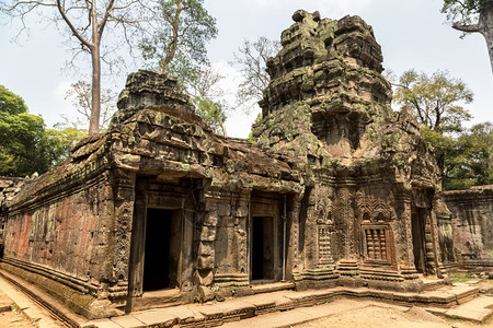 塔普罗姆寺庙的废墟是夏日Cambodi的夏日Semsar的复杂Agkorwat古寺背景