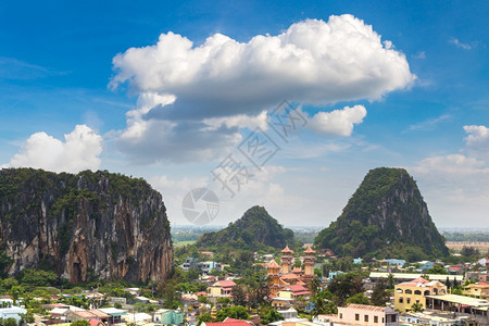 夏季日在拜特南的Dang大理石山图片