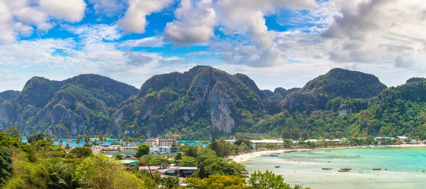 夏日泰国的菲登岛全景图片