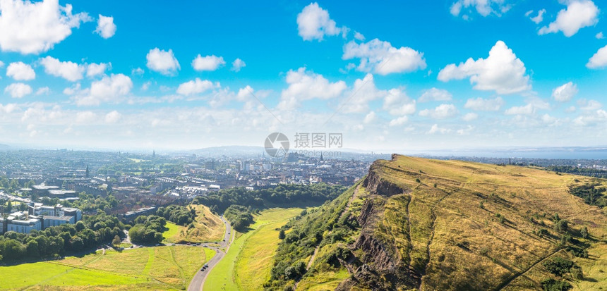 edinburgh城市从atu在一个美丽的夏日苏格兰联合王国图片