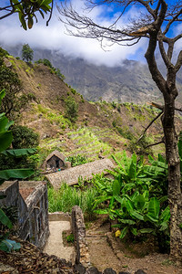 山太安岛非洲角渡谷山太安岛角渡的堡谷地貌图片