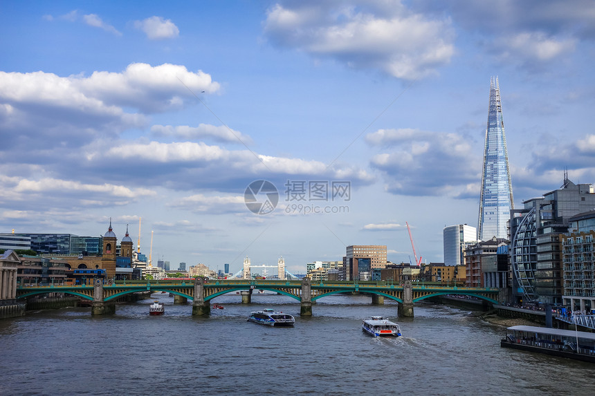 Lond全景和Thames河ukLond从Thames河uk的lond视图图片