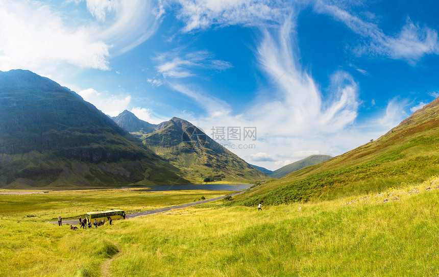 在苏格兰高地的夏天在美丽日中统一王国图片