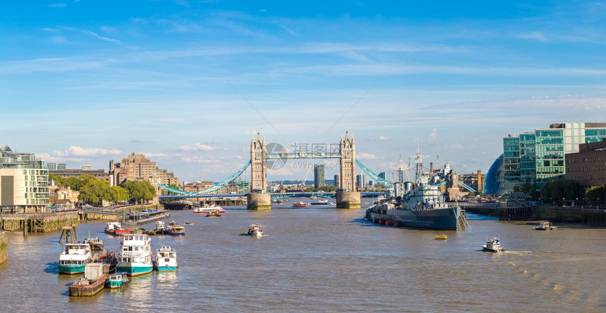 hmsbelfat战舰和塔桥在伦敦的隆登美丽夏日英国联合王图片