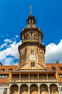 在德累斯登的古老丘尔塔在美丽的夏日德国高清图片