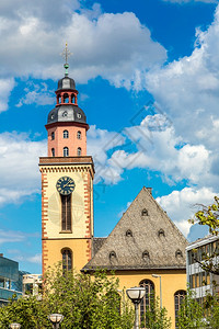 c在夏季日以德国文开立的franut教堂图片