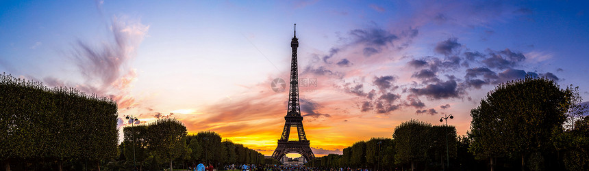日落时的埃菲尔塔是法国最受访的纪念碑也是法国最著名的图片