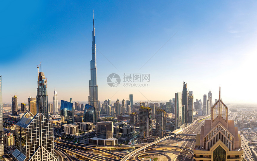 整个全景和夏天的dubai市中心的空观察阿拉伯联合酋长国图片