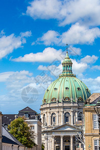 fredik夏季日以登峰为顶的美德哈根教堂大理石图片