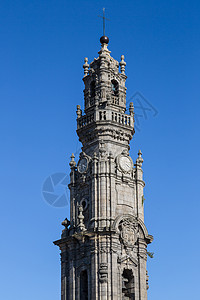 在Portugal的Port人种教堂的钟楼图片