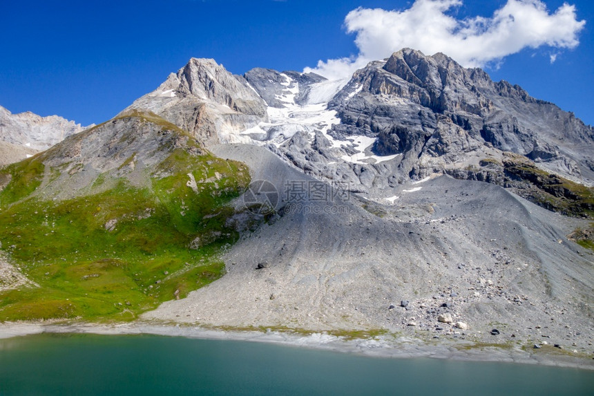 法国阿尔卑斯山长湖和法国阿尔卑斯山高冰川图片