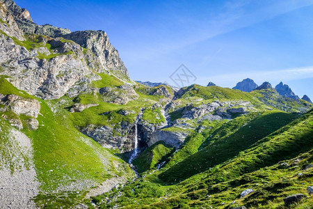 浮华公园阿尔卑斯山谷萨沃伊法国阿尔卑斯家公园山谷图片