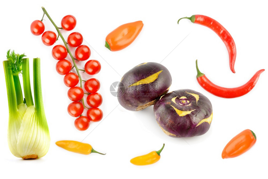 樱桃西红柿辣椒科拉比和芬内尔灯泡孤立在白色背景图片