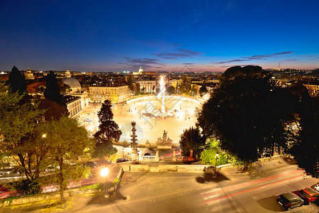 意大利首都罗马人民广场夜景背景图片