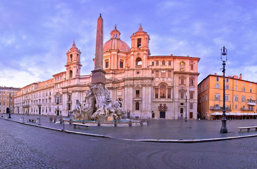 位于罗马永久城市和意大利首都的空Piaznvo广场喷泉和教堂风景图片